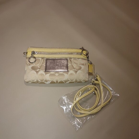 Coach Signature Logo Poppy Beige Yellow Crossbody Wristlet Purse Convertible - Picture 2 of 12